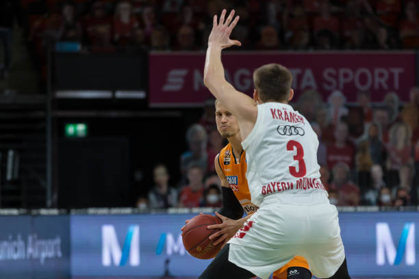 同时为球队 同时为球队