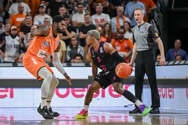 明星球员在 明星球员在